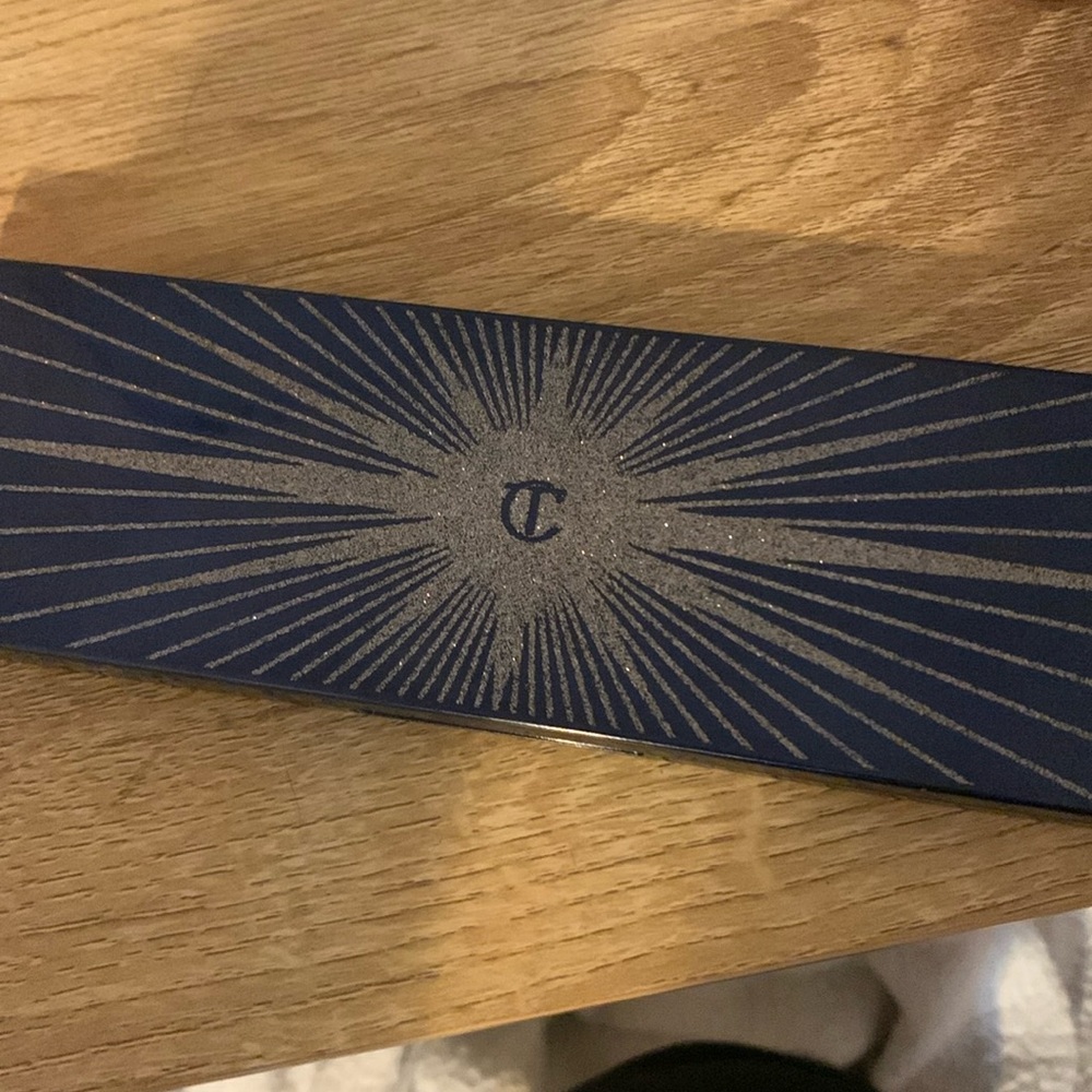 Charlotte Tilbury eyeshadow palette
